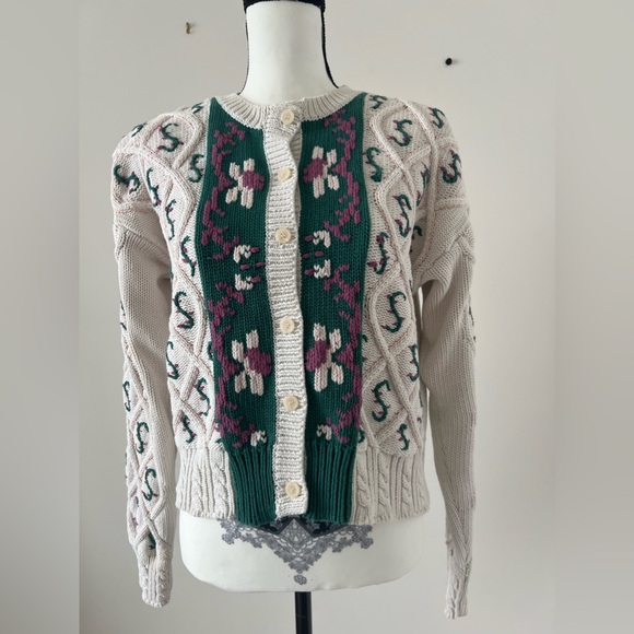 Vintage Canary Island Sweater - Picture 3 of 10